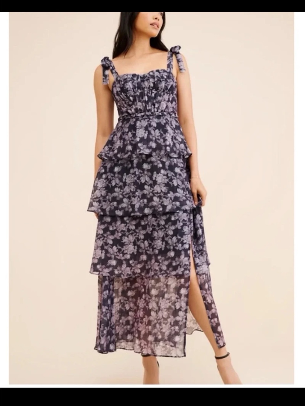 Astr the Label- Mellorie Floral Tiered Maxi Dress size Small